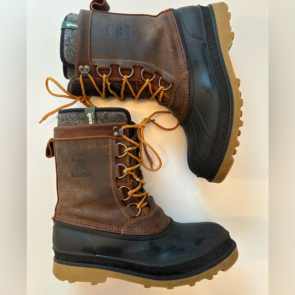 Kamik men’s size 9 William ‘Gaucho Brown’ boots
100% Made in CANADA 🇨🇦 🍁 🇨🇦